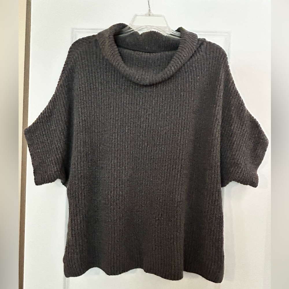 Pact short sleeve cowl neck oversized sweater OS